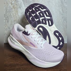 Brooks Adrenaline GTS 24 Womens Running Comfort Shoes Size 7.5 Blush Pink